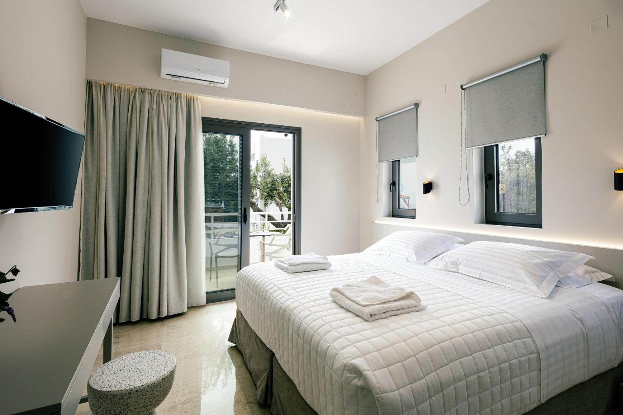 Ariadne Suites Плакиас Экстерьер фото