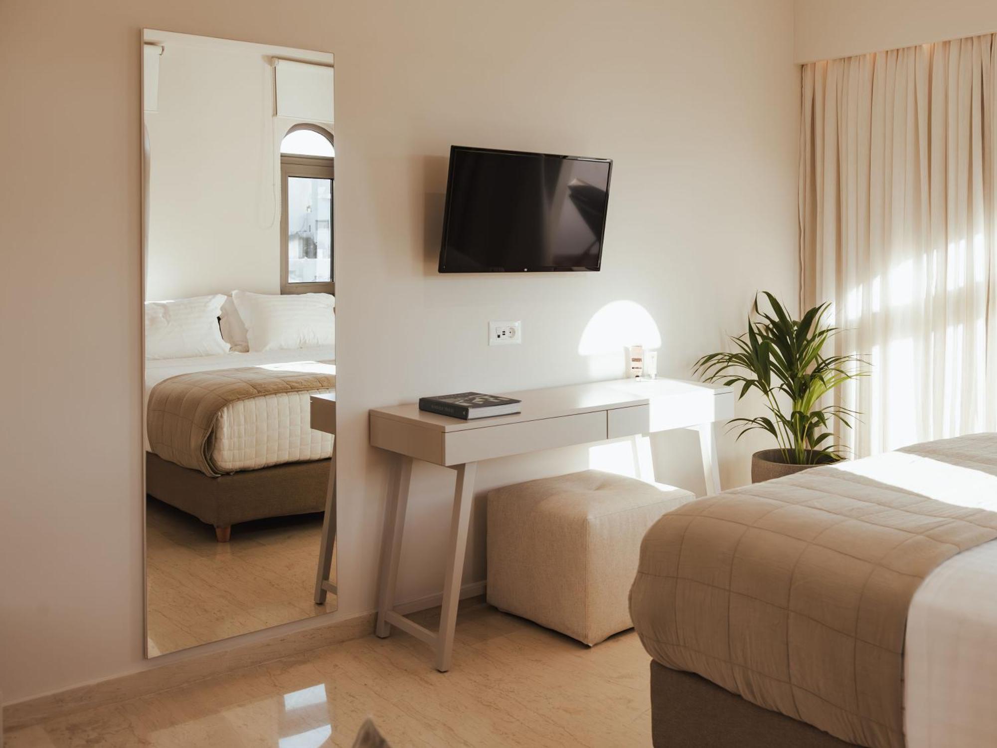 Ariadne Suites Плакиас Экстерьер фото