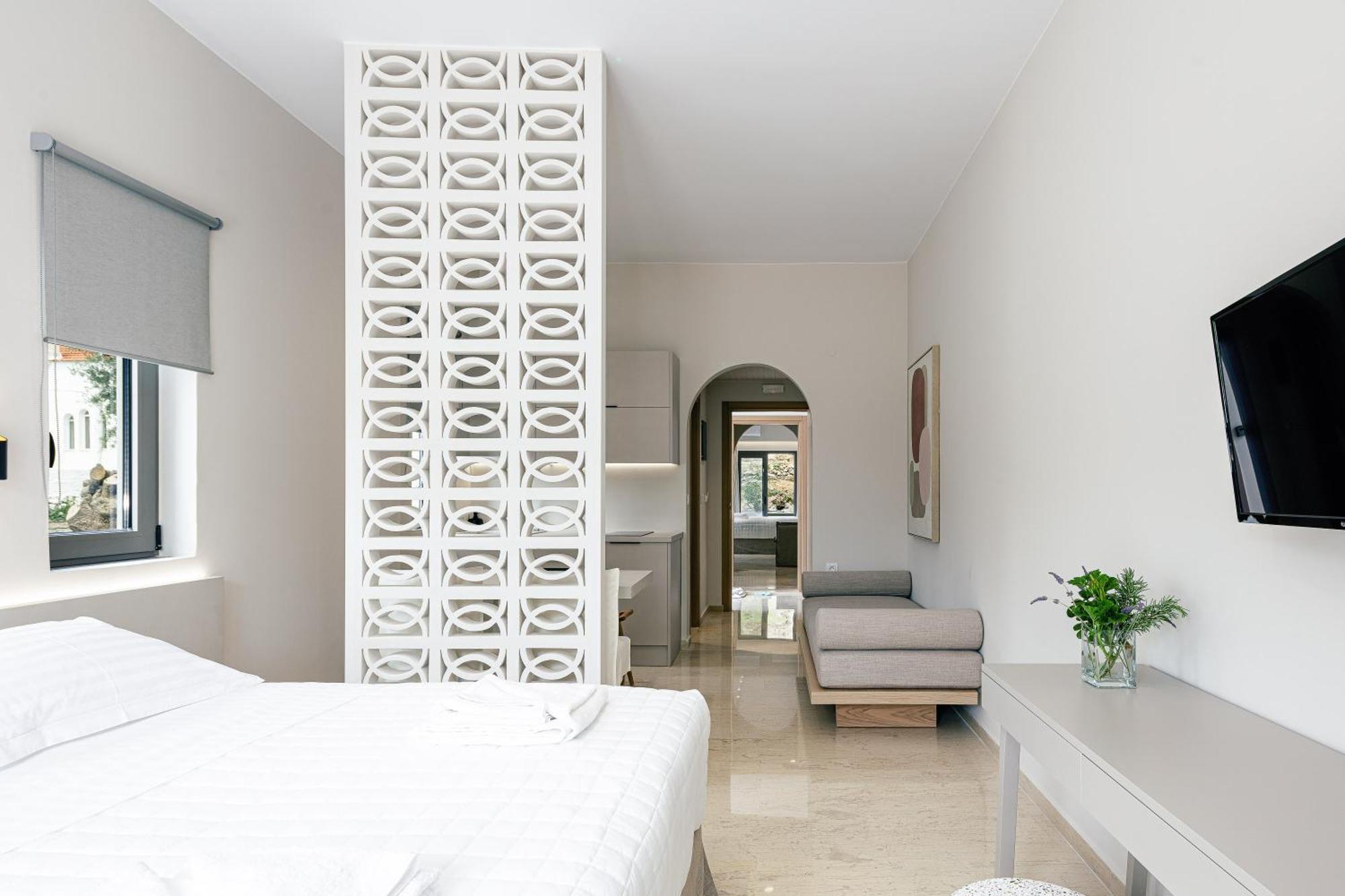 Ariadne Suites Плакиас Экстерьер фото